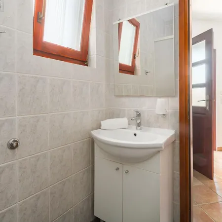 Marea 2 Mit Pool, 200m Vom Apartment *