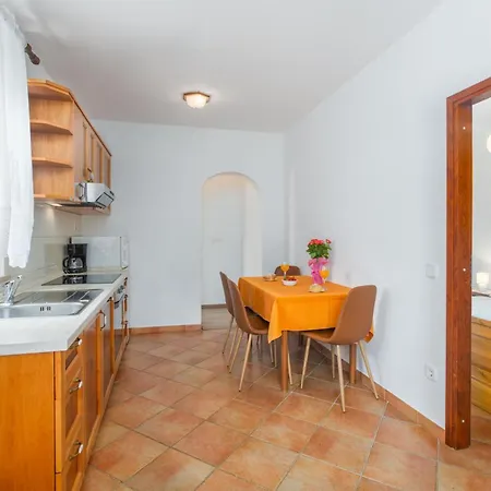 Marea 2 Mit Pool, 200m Vom Apartment Porec